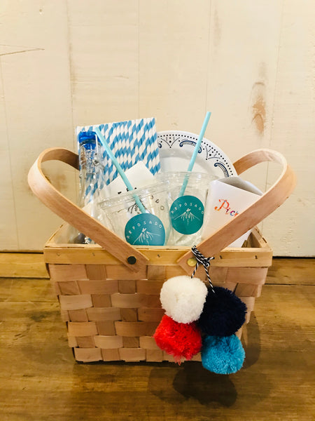 Picnic Basket with pom pom