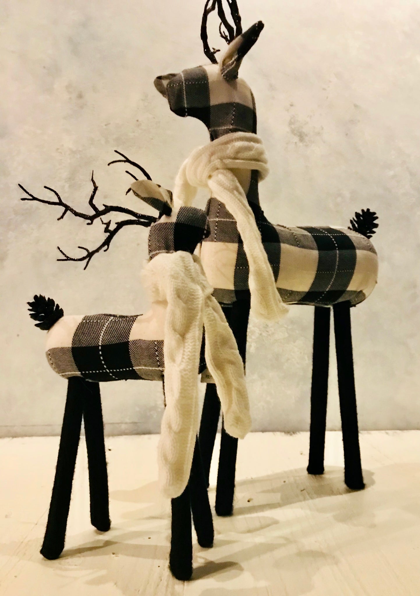 Plaid Reindeer Decorations (Large Check Black & White)